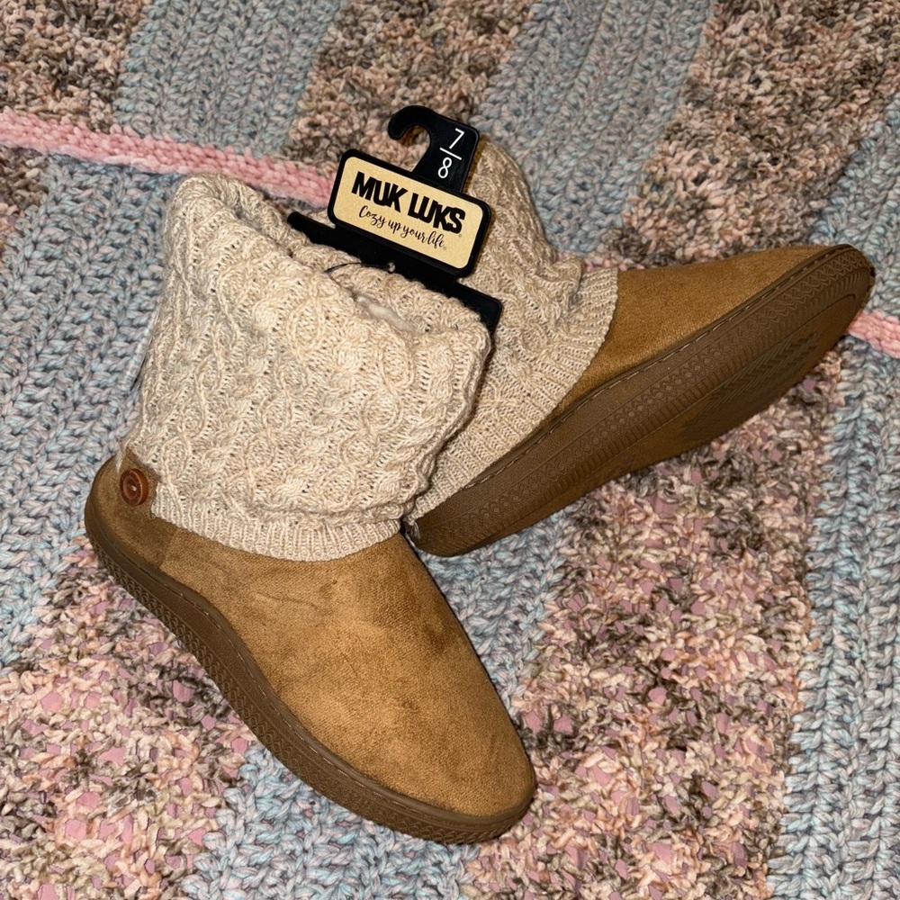 Muk Luks Beige and Off-White Knit Boots